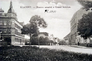 Klatovy Husovo nám. s Grand hotelem-3227